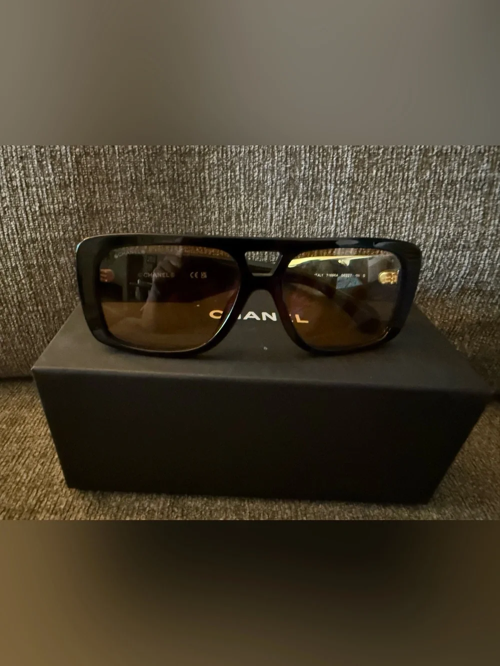 CHANEL Black Pilot Sunglasses with Rhinestones and CC logo on frames